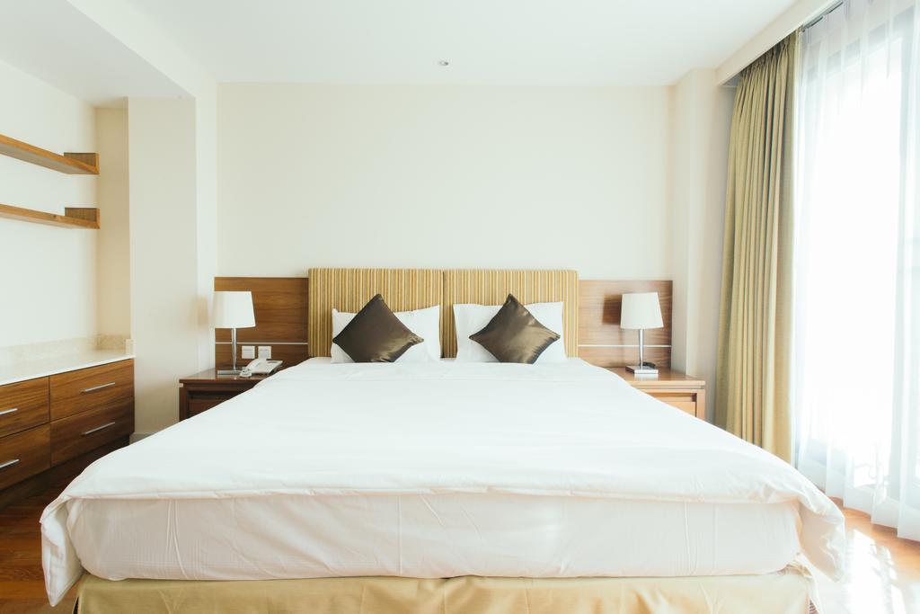 Thomson Residence Hotel Bangkok Esterno foto