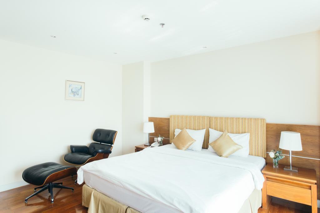 Thomson Residence Hotel Bangkok Esterno foto