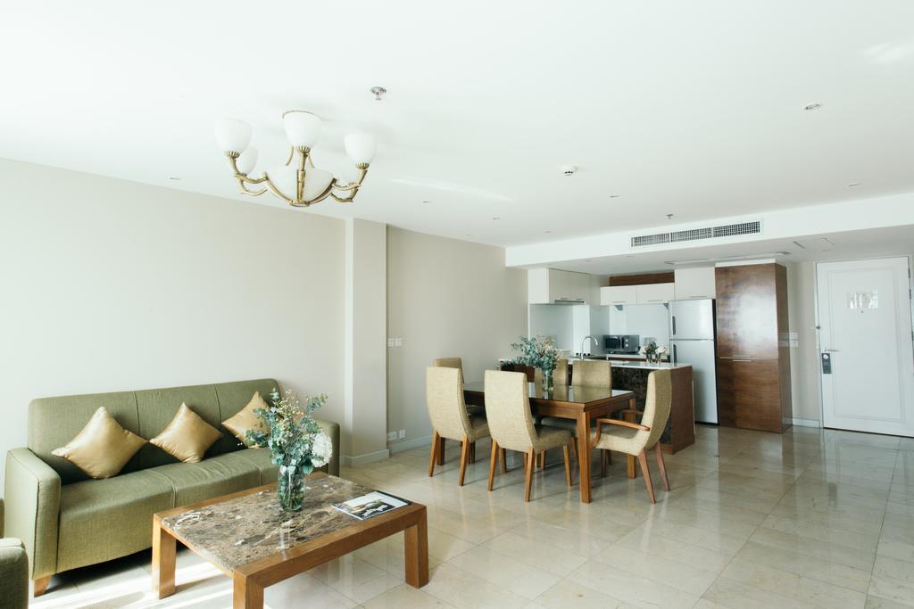Thomson Residence Hotel Bangkok Esterno foto